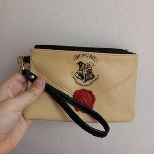 Letter to Hogwarts Harry Potter Wristlet
